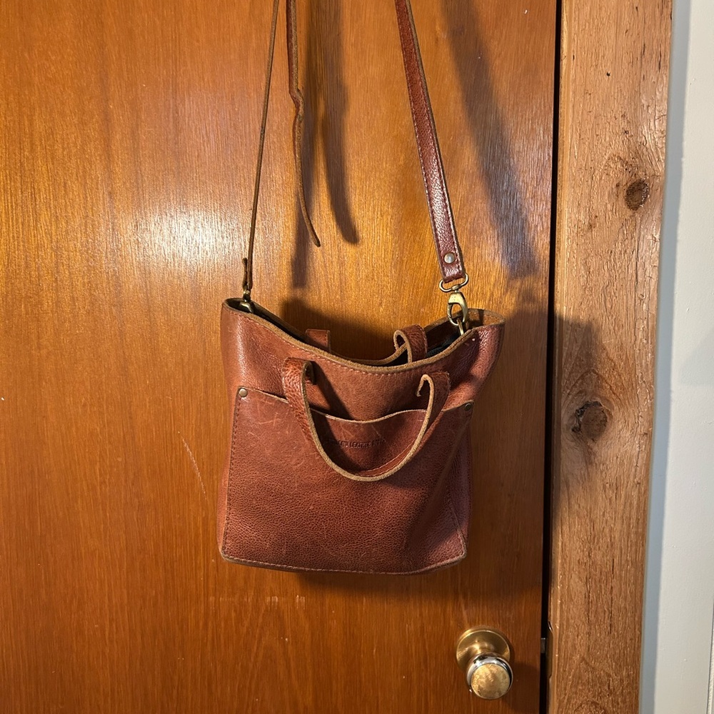 Portland Leather Mini Crossbody Tote in Nutmeg